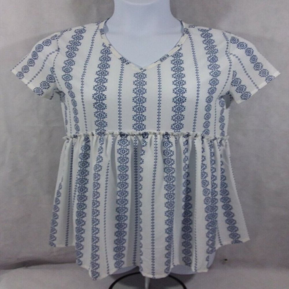 Women's Small Unbranded Short Sleeve White Striped V-Neck Blouse